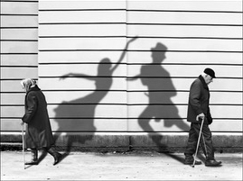 tanzende Schatten